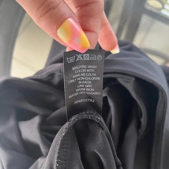 House of Harlow Fitted Square neck body suit shirt sleeves black size large - Picture 14 of 15